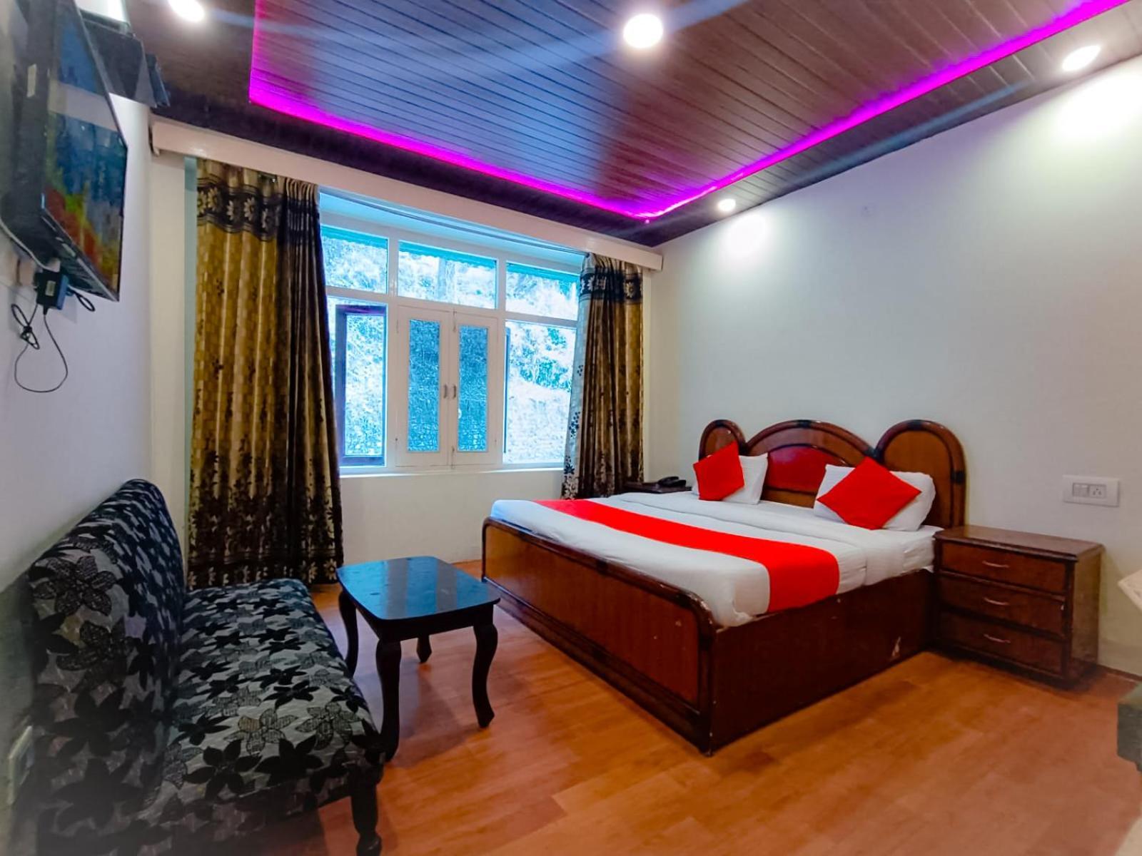 Surya Resort Dalhousie Eksteriør bilde