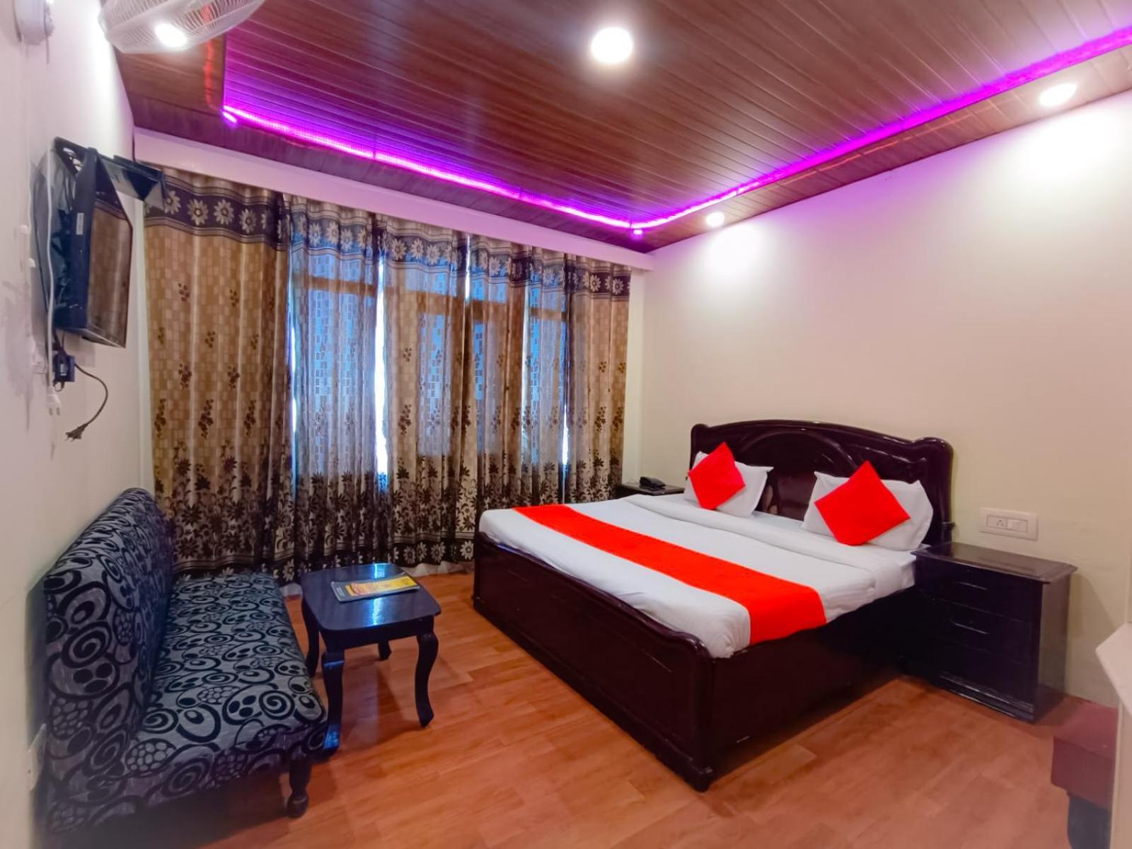 Surya Resort Dalhousie Eksteriør bilde